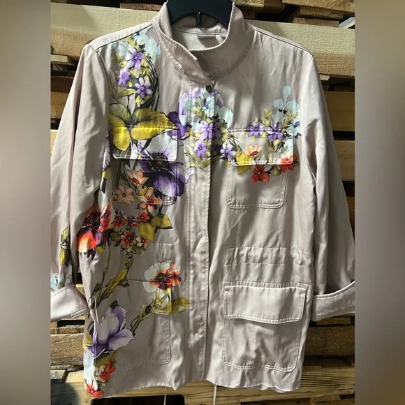 Chicos floral print satin utility jacket sz 2 - Picture 1 of 11